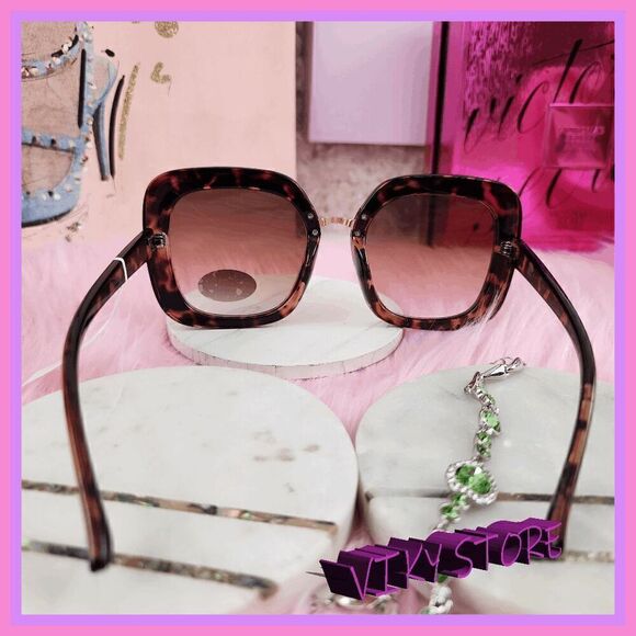 NWT 😍✨ {Juicy Couture} Oversized Animal Print Sunglasses – Bold & Stylish! ✨😍 - Picture 2 of 3